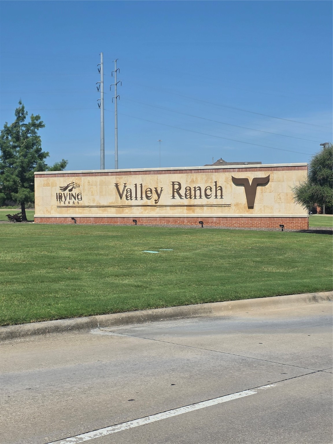 8904 Lakewood Drive Irving TX 75063