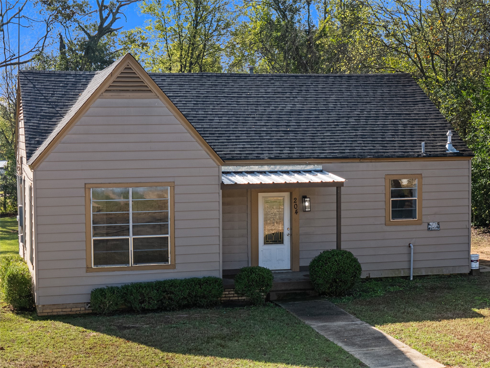 204 W Jones Street Longview TX 75602