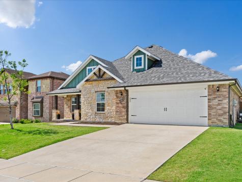4904 Stratford Place Drive Sanger TX 76266
