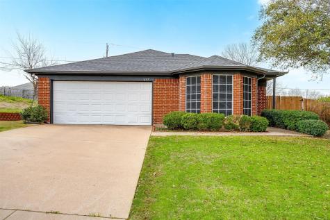 637 Cedar Ridge Lane Burleson TX 76028