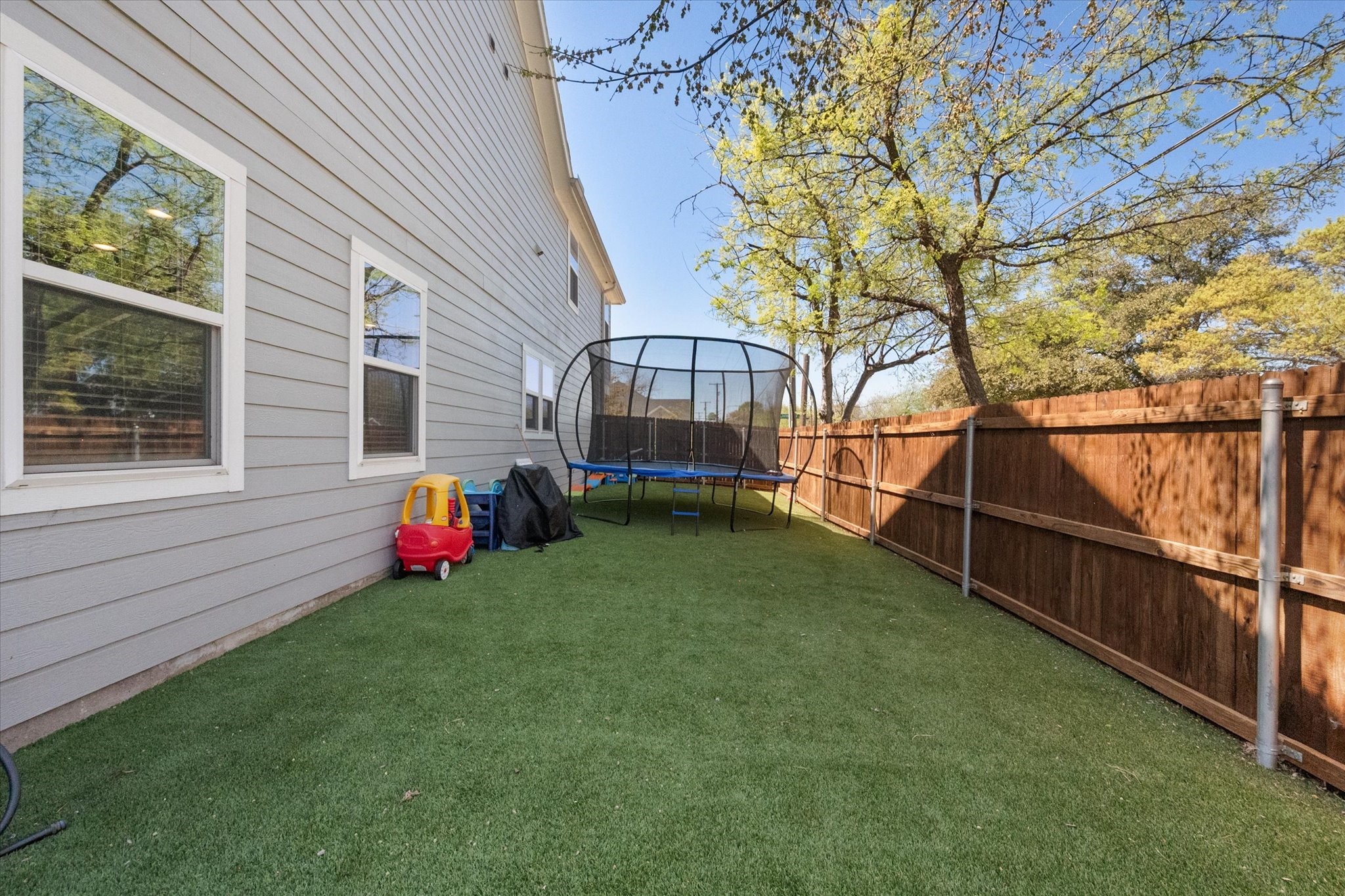 2801 Livingston Avenue Fort Worth TX 76110