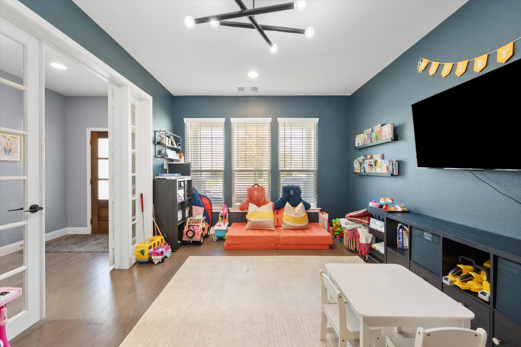 2801 Livingston Avenue Fort Worth TX 76110