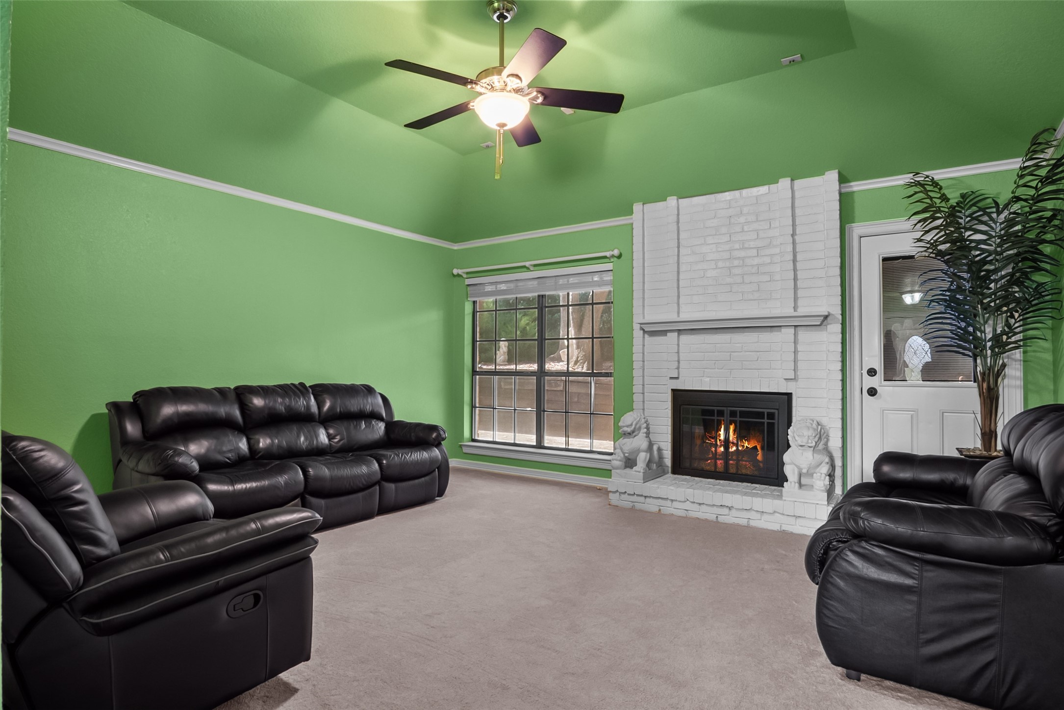 4922 Canberra Lane Arlington TX 76017