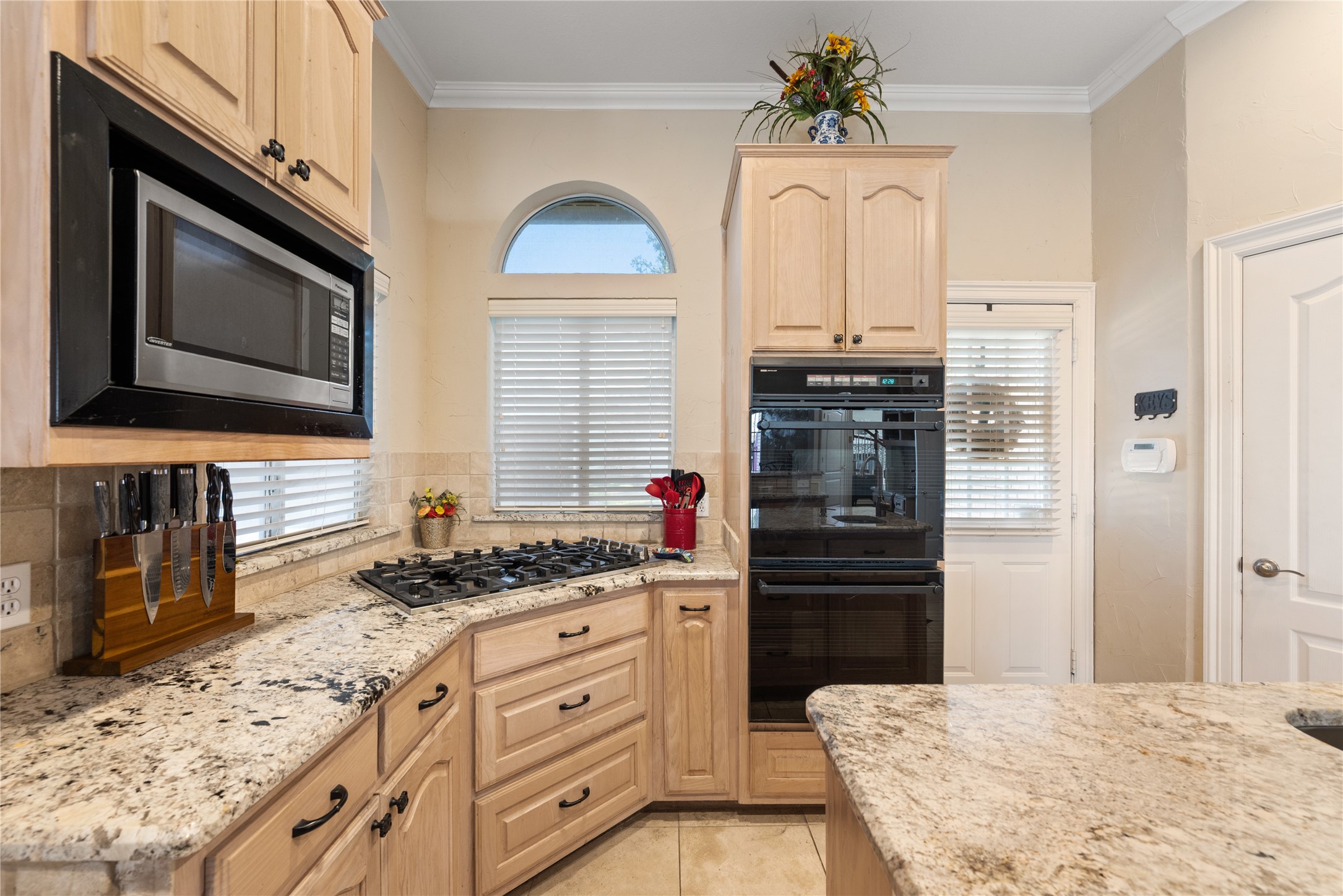 5519 Hunterwood Lane Arlington TX 76017