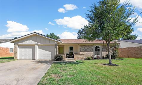 1933 Schumac Lane Bedford TX 76022