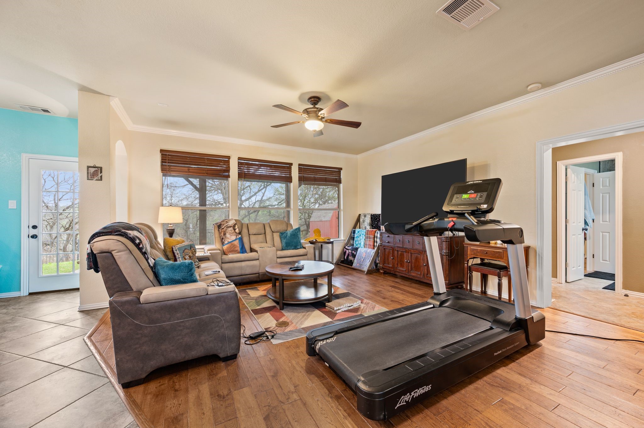 4008 Falcon Ridge Drive Haltom City TX 76137