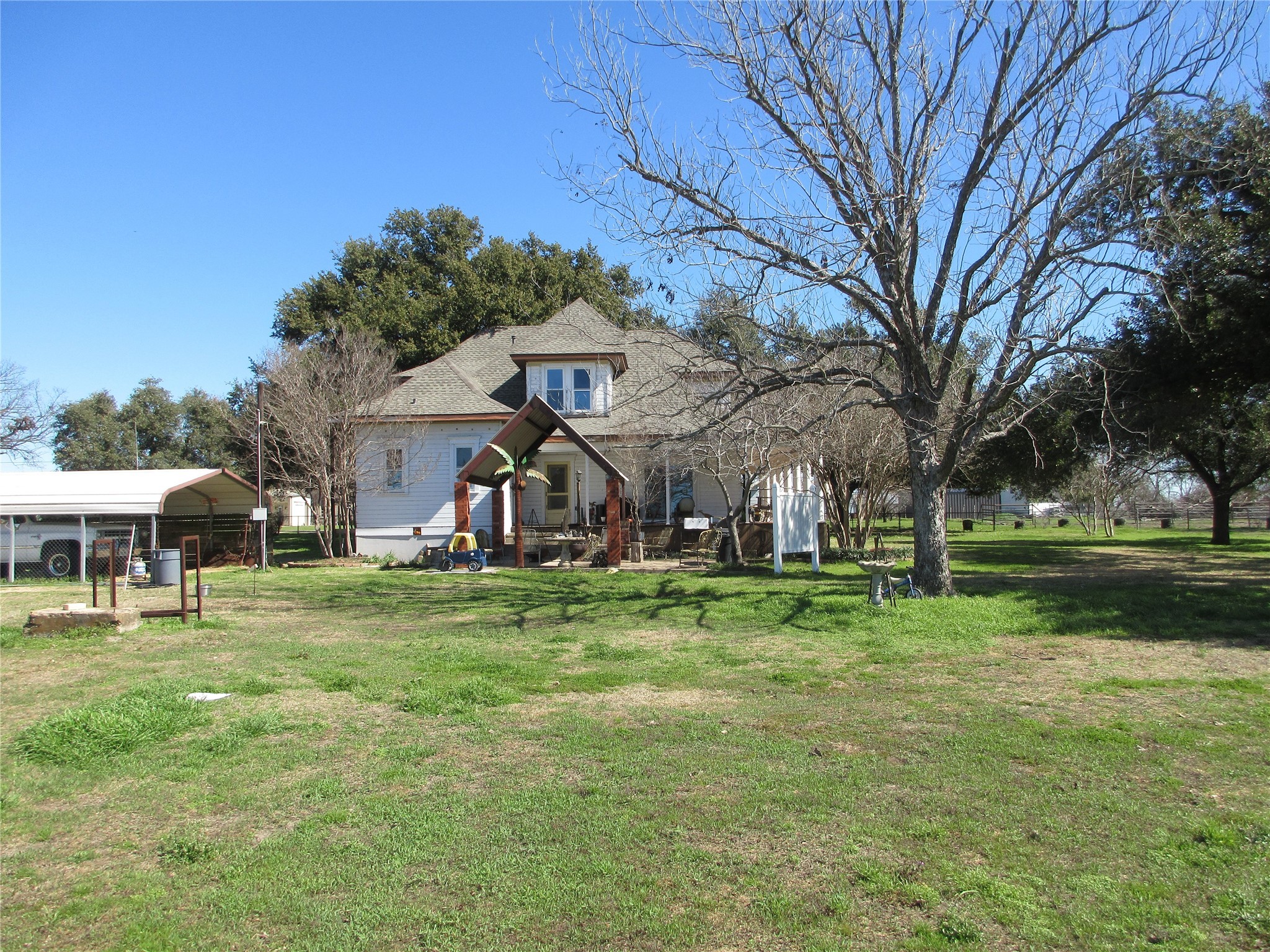 607 S First Street S Rosebud TX 76570