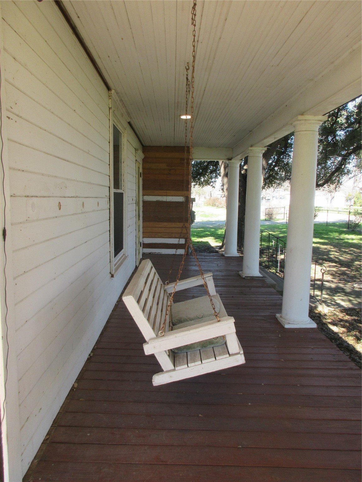 607 S First Street S Rosebud TX 76570