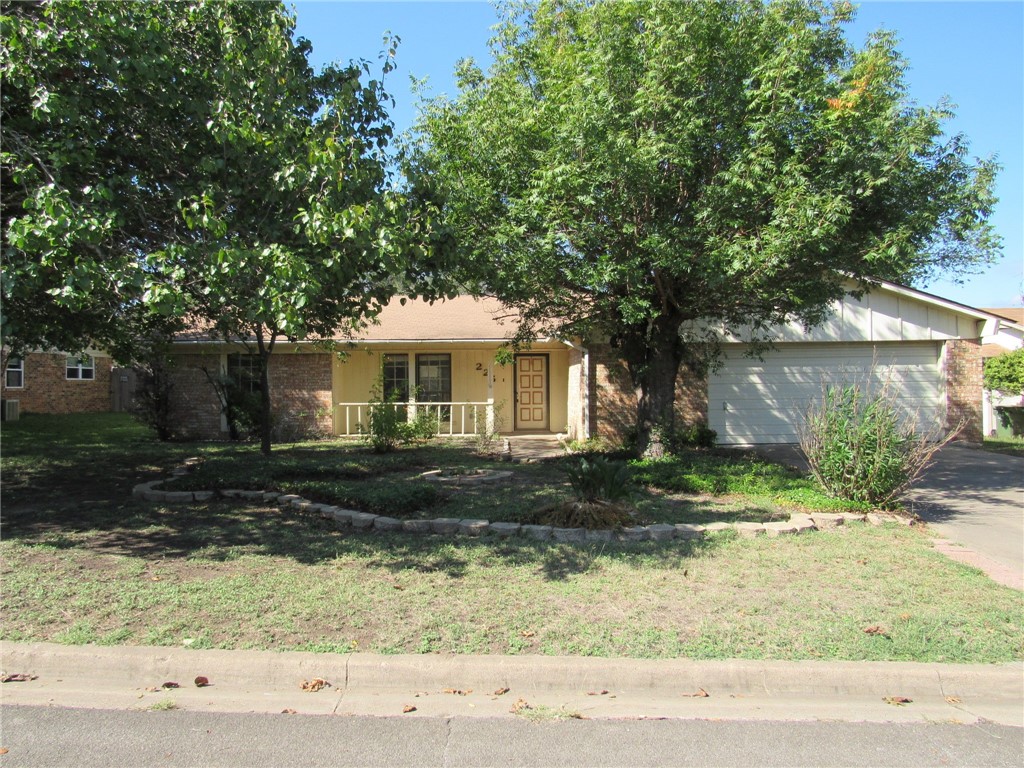 225 Monterrey Drive Hewitt TX 76643