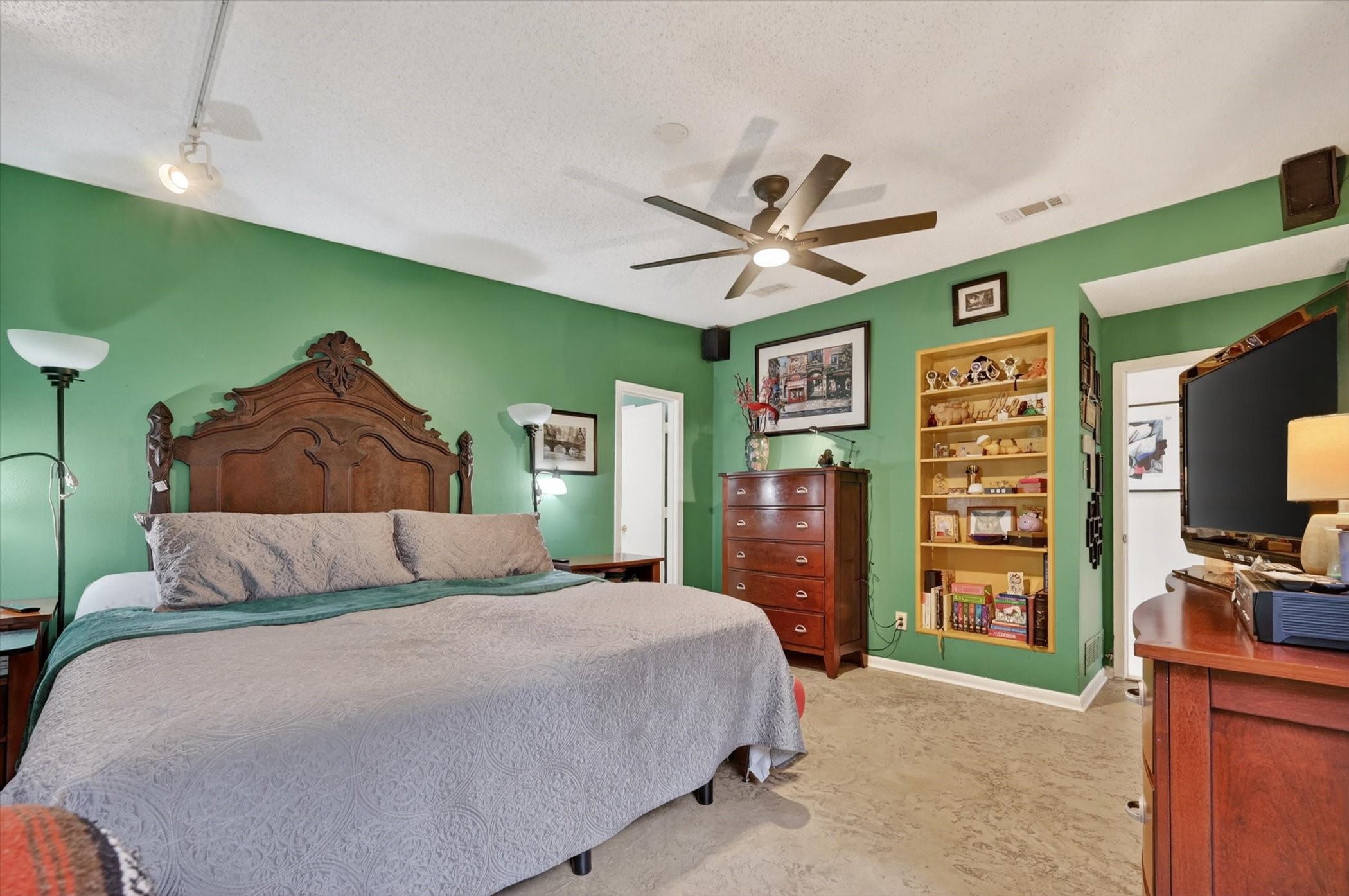 10015 Chimney Hill Lane Dallas TX 75243