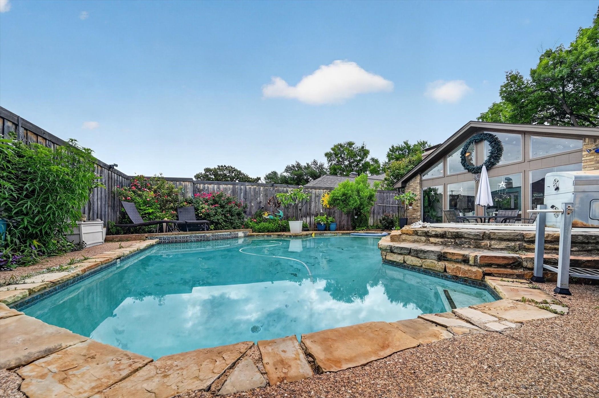 10015 Chimney Hill Lane Dallas TX 75243