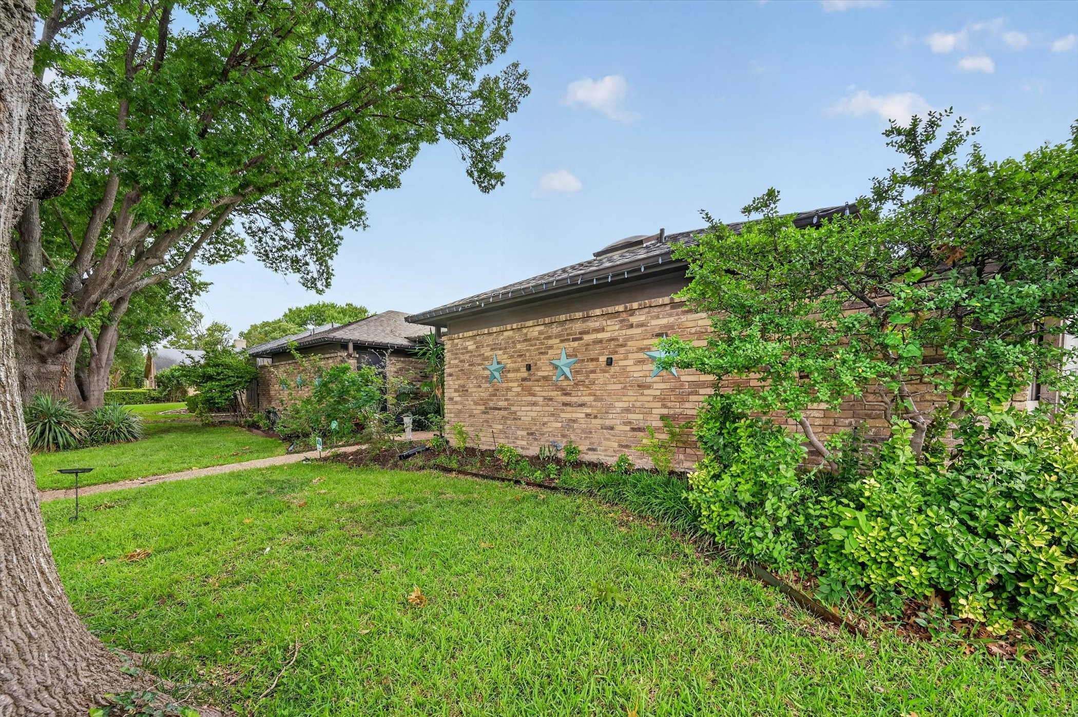 10015 Chimney Hill Lane Dallas TX 75243