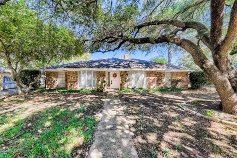 2503 Glassboro Circle Arlington TX 76015