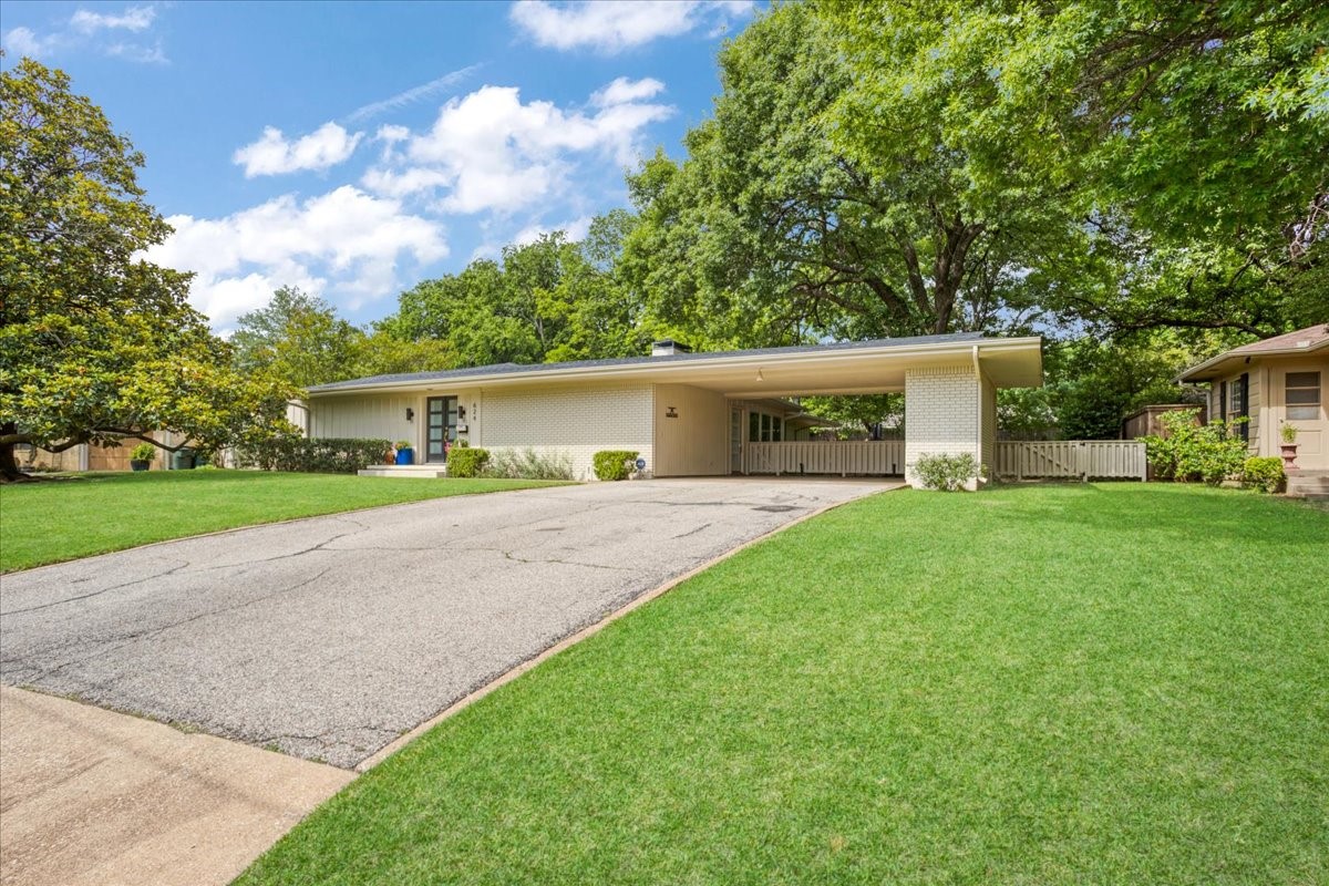 624 Westwood Drive Sherman TX 75092