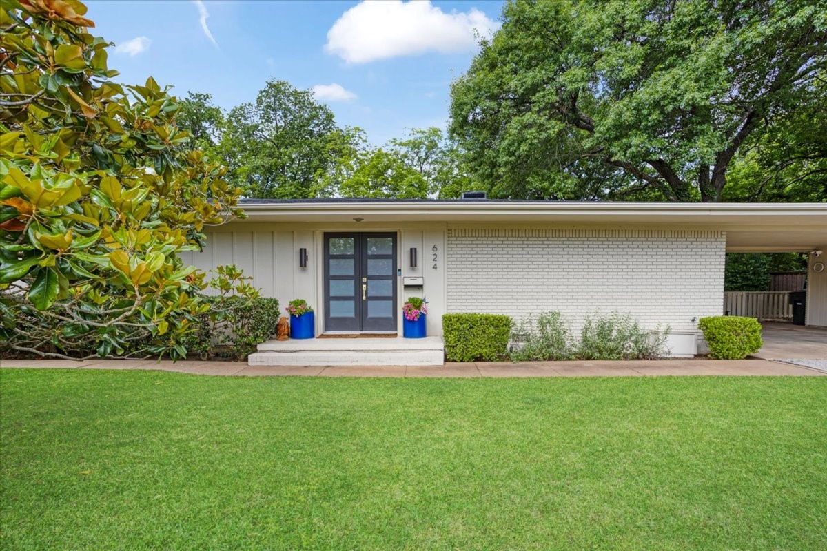 624 Westwood Drive Sherman TX 75092
