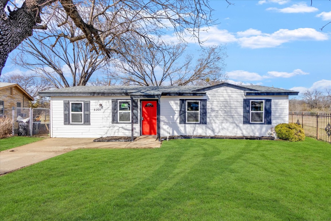 5221 Clotell Court Fort Worth TX 76119