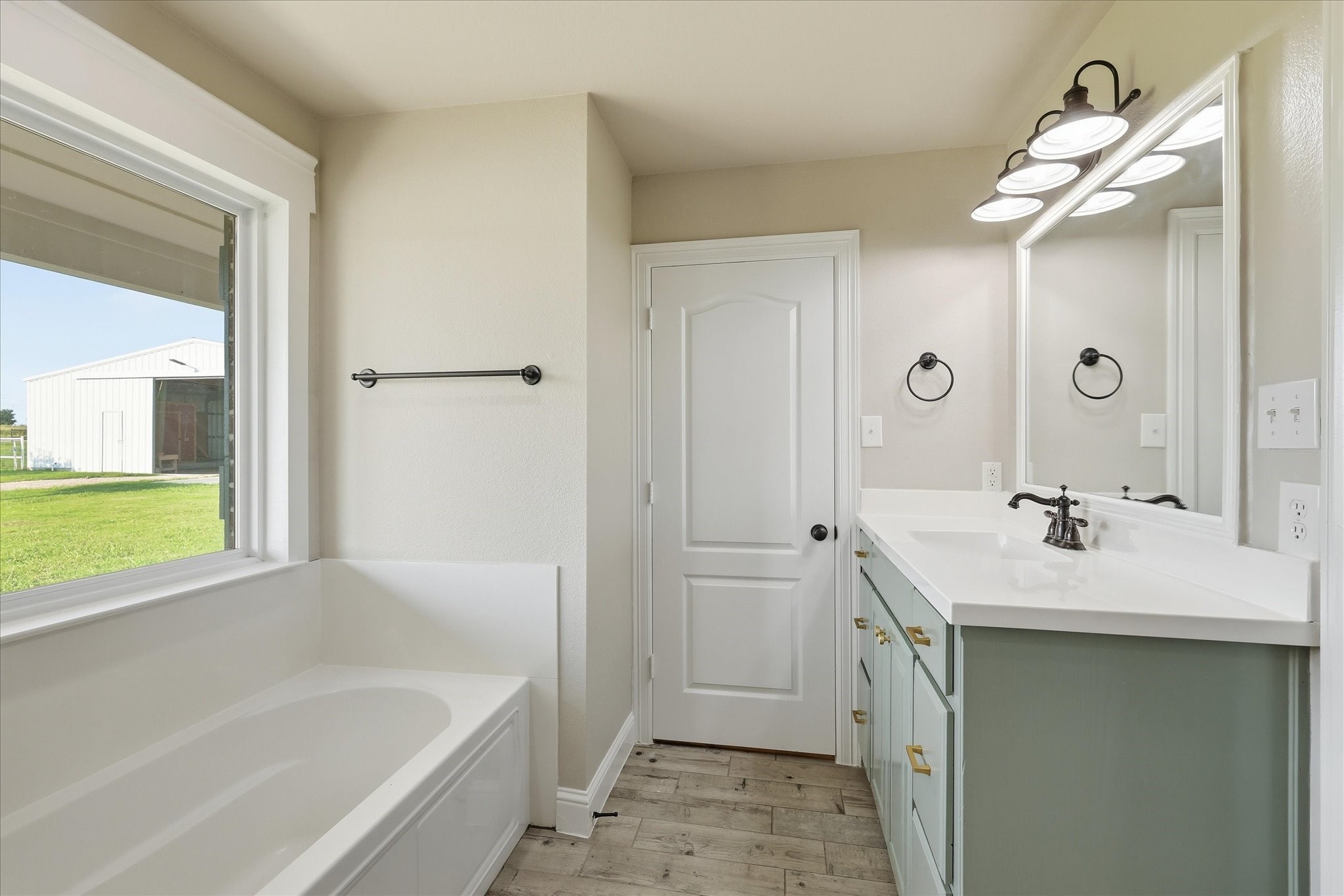 2500 County Road 332 Era TX 76238
