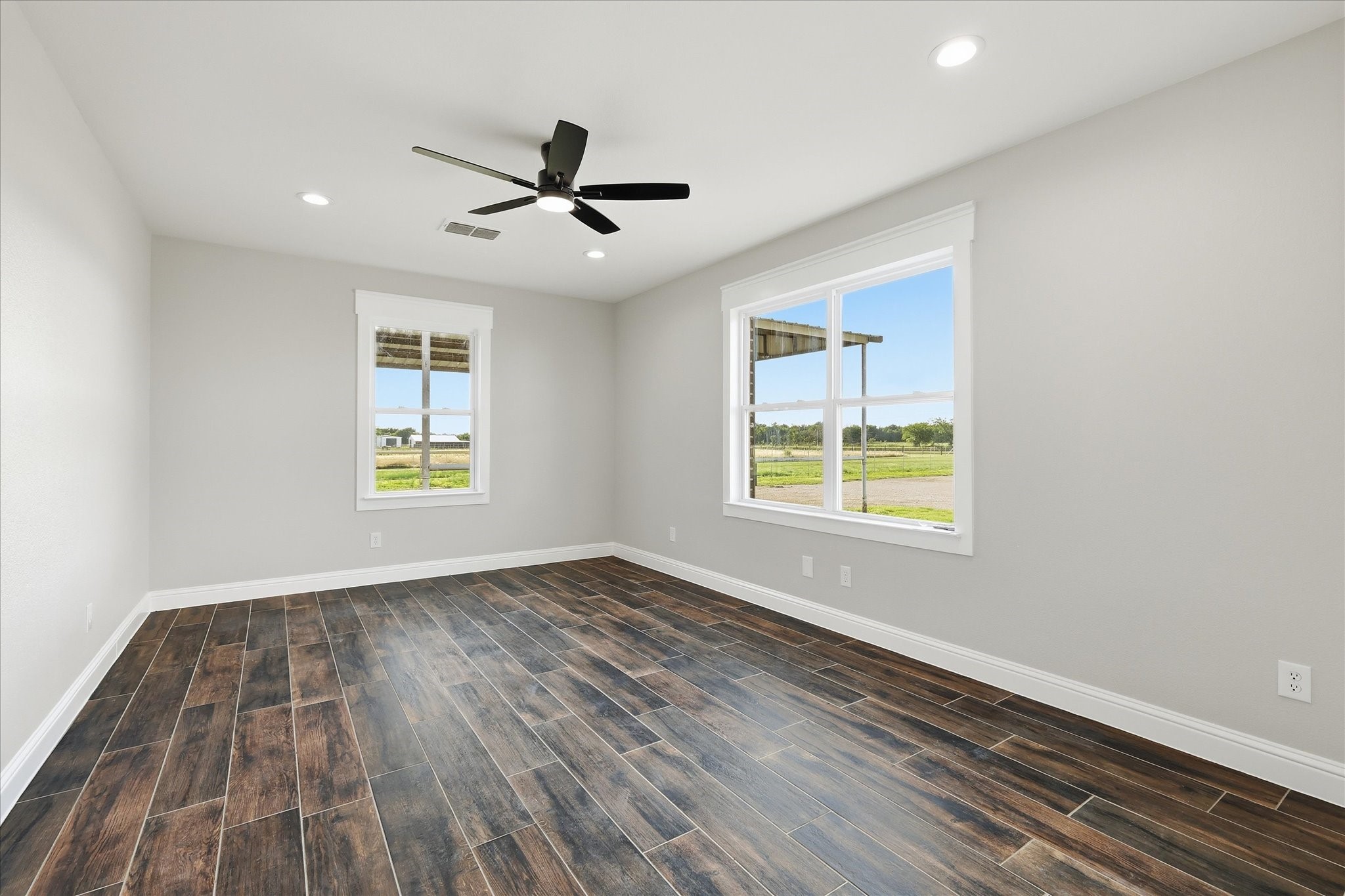 2500 County Road 332 Era TX 76238