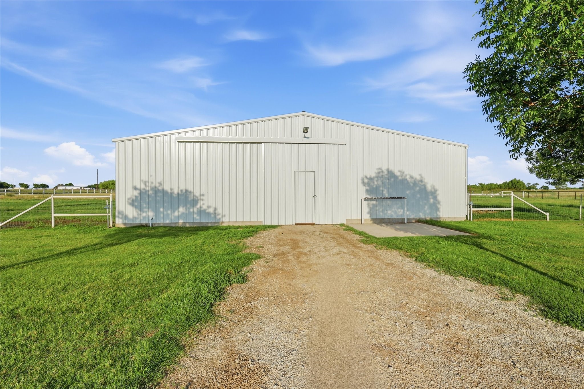 2500 County Road 332 Era TX 76238