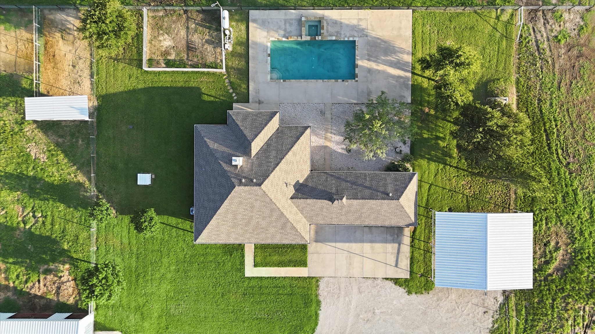 2500 County Road 332 Era TX 76238