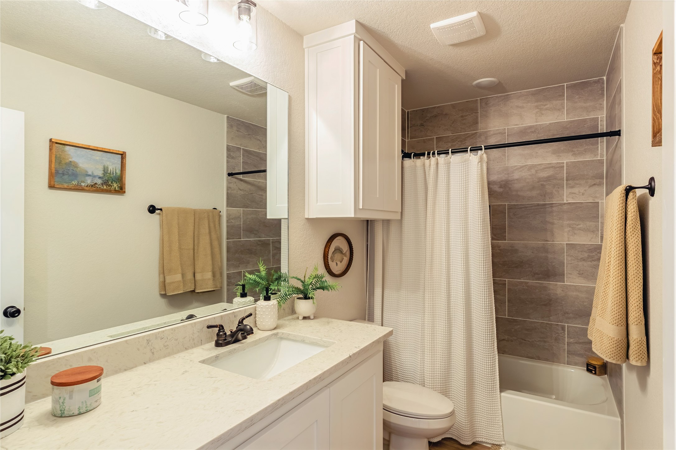 7020 Madaline Court Azle TX 76020
