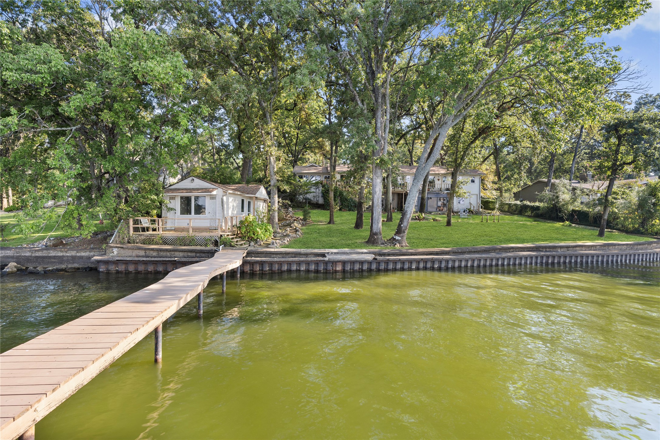 1108 Lovers Lane Tool TX 75143