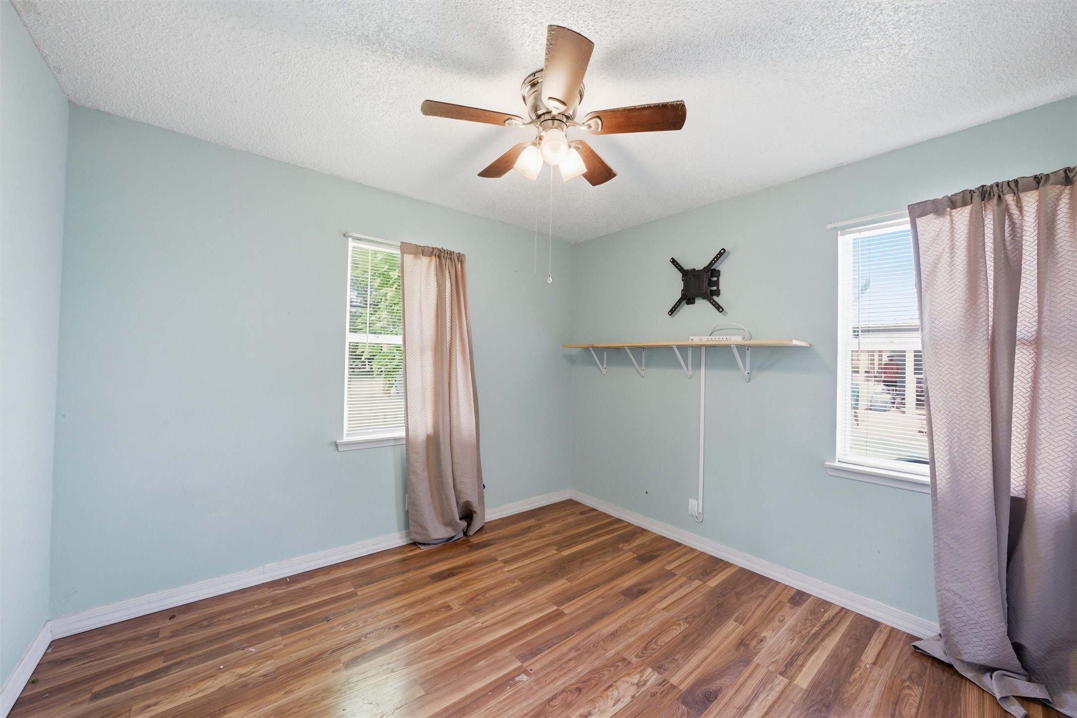 103 Mooney Avenue Oglesby TX 76561