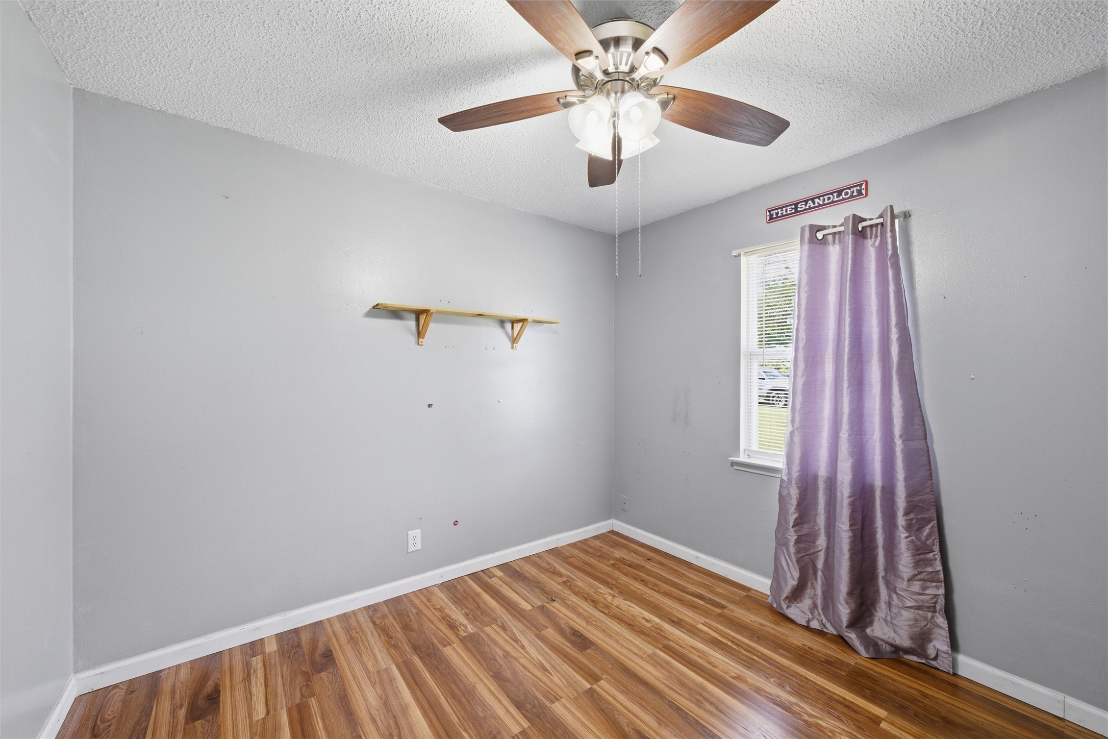 103 Mooney Avenue Oglesby TX 76561