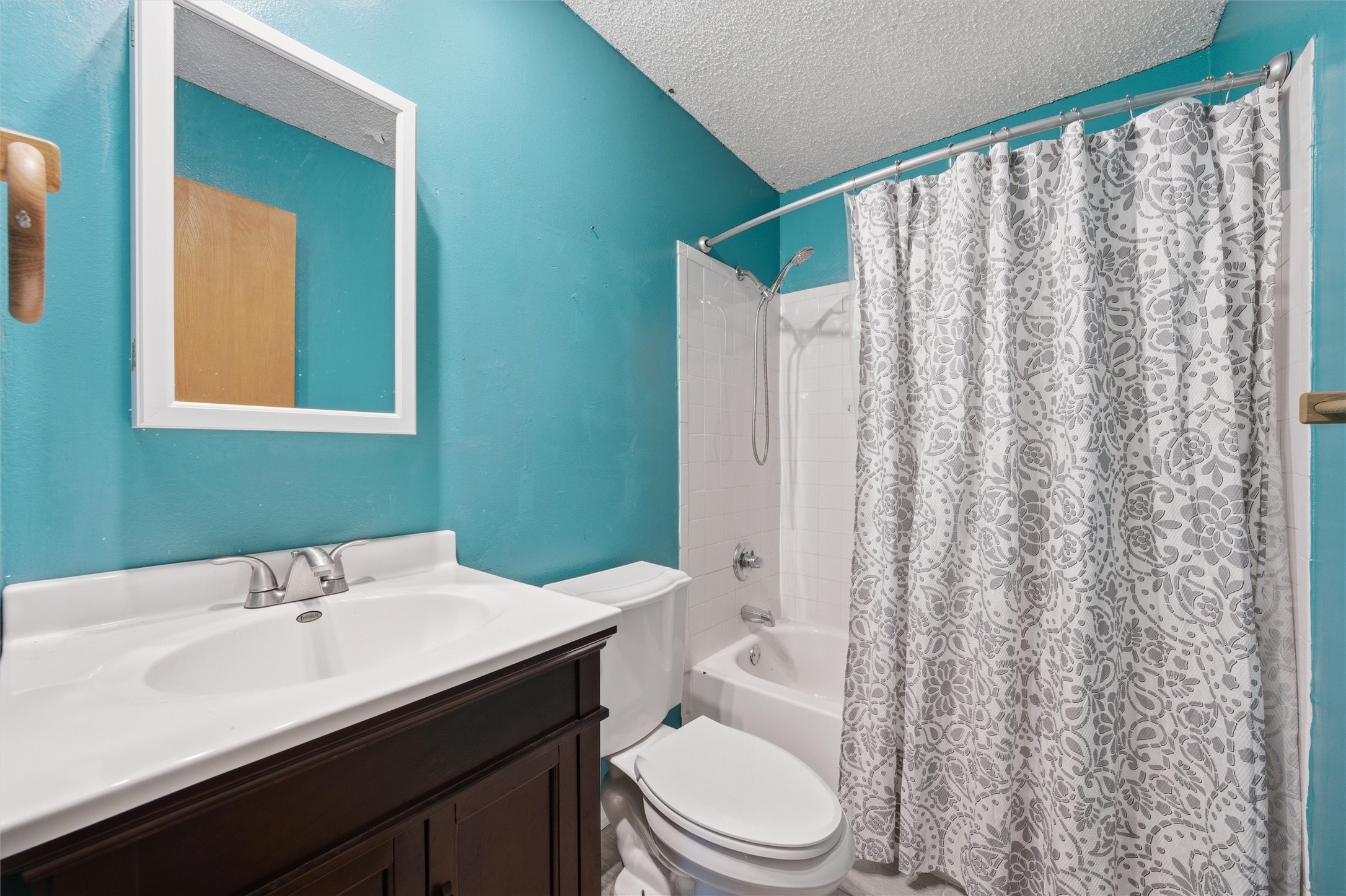 103 Mooney Avenue Oglesby TX 76561