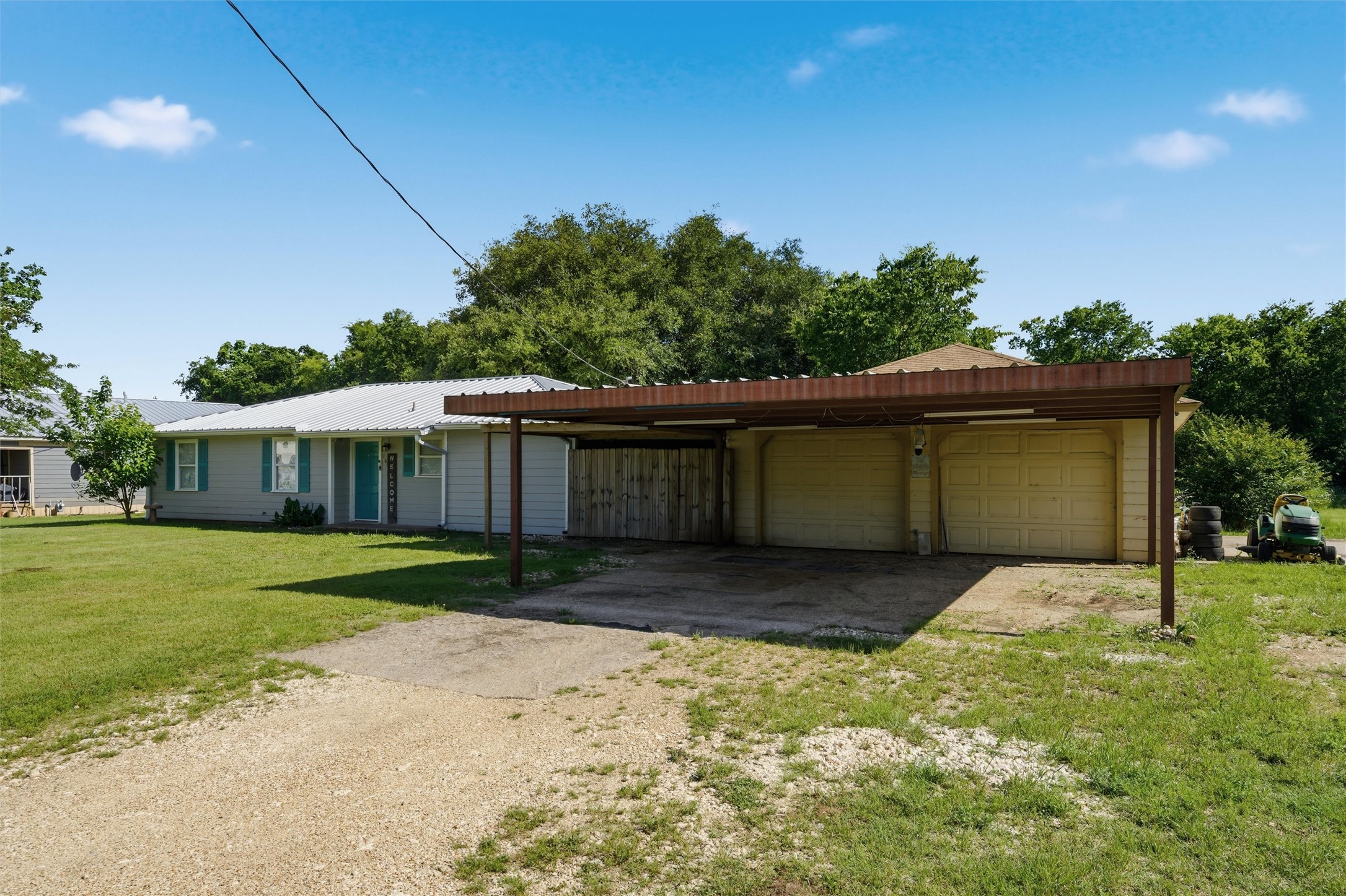 103 Mooney Avenue Oglesby TX 76561