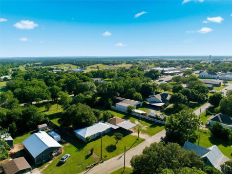 103 Mooney Avenue Oglesby TX 76561