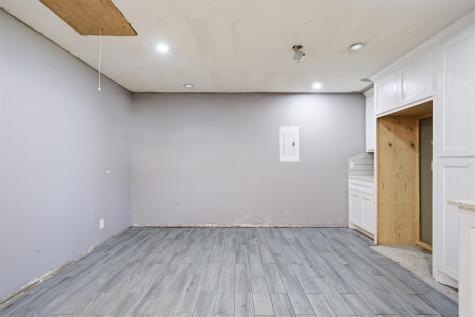 103 Mooney Avenue Oglesby TX 76561