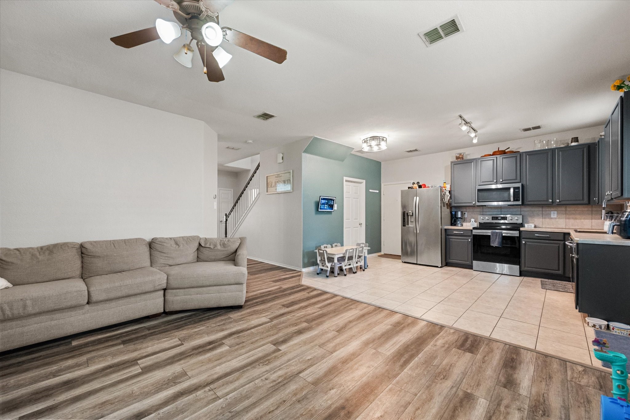 517 Zachum Drive Arlington TX 76002