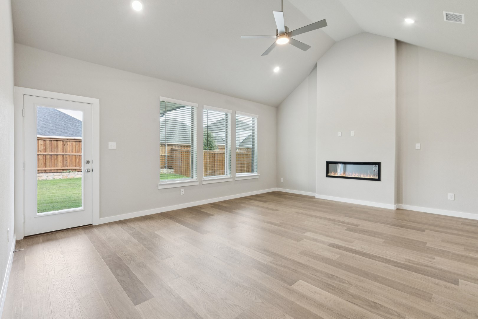 1066 Dewy Lake Place Lavon TX 75166