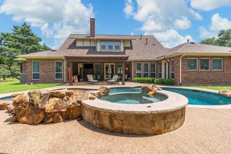 100 Enchanted Court N Burleson TX 76028