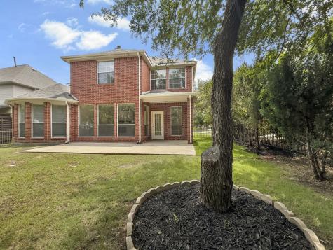 8207 Carter Street Lantana TX 76226