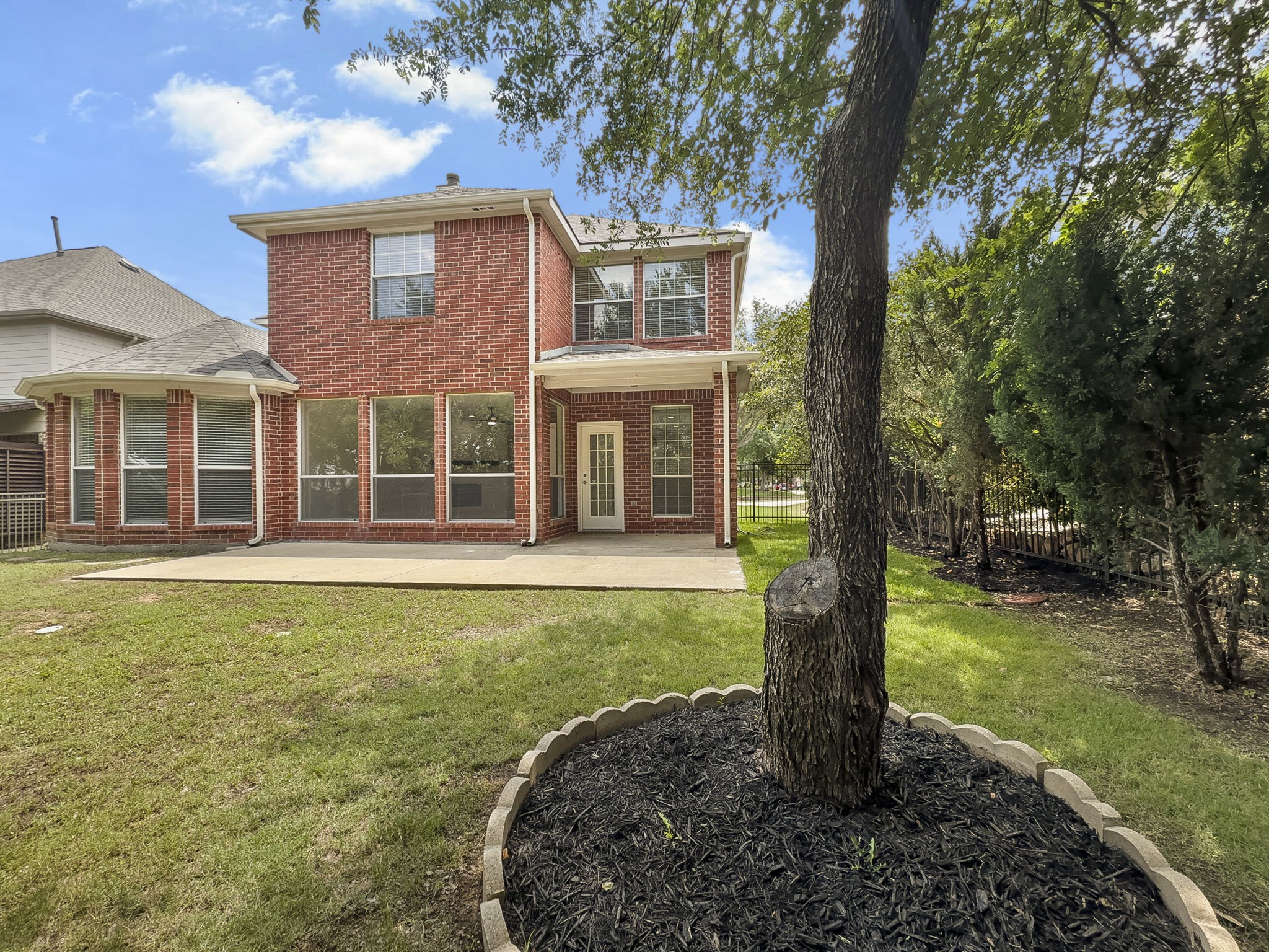 8207 Carter Street Lantana TX 76226
