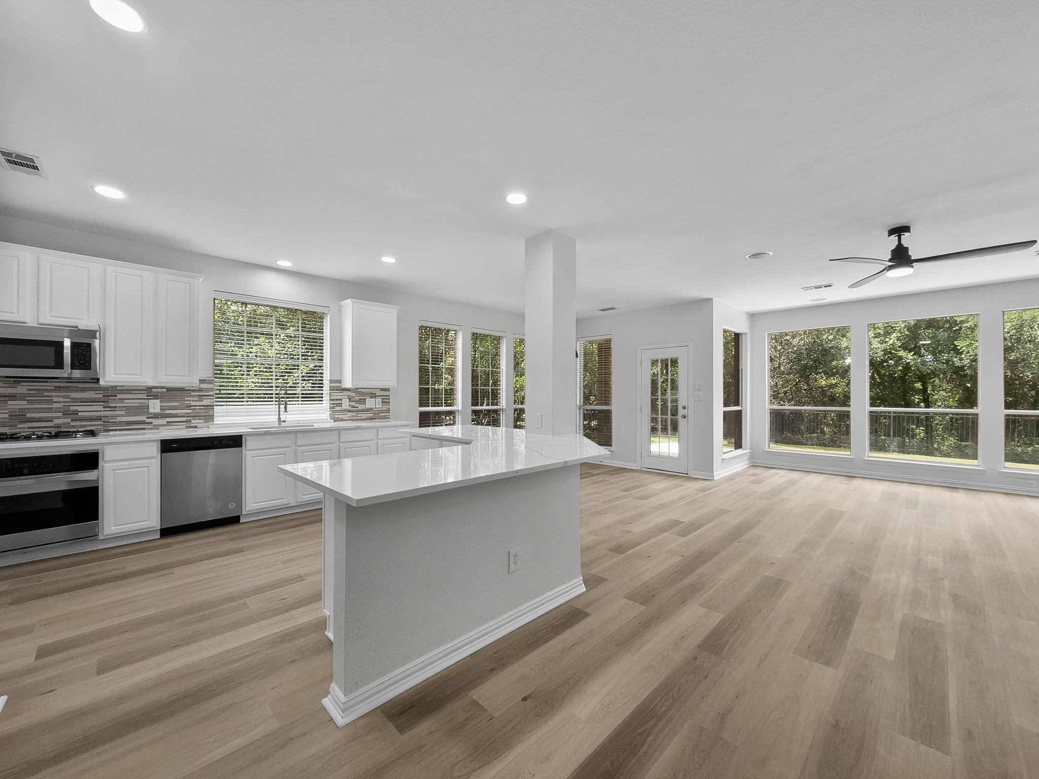 8207 Carter Street Lantana TX 76226