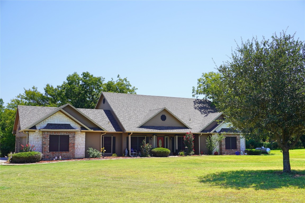 244 W Fox Creek Lane Whitesboro TX 76273