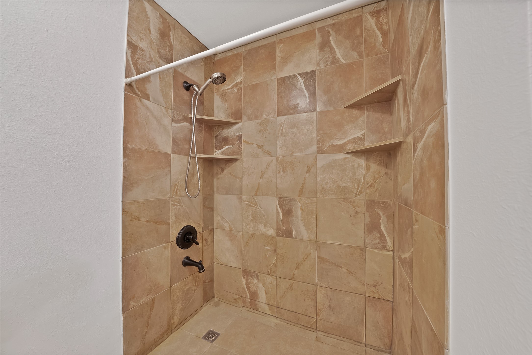 2930 Woodland Hills Drive Grapevine TX 76051