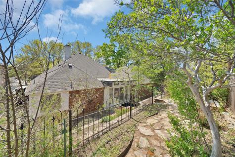 2930 Woodland Hills Drive Grapevine TX 76051