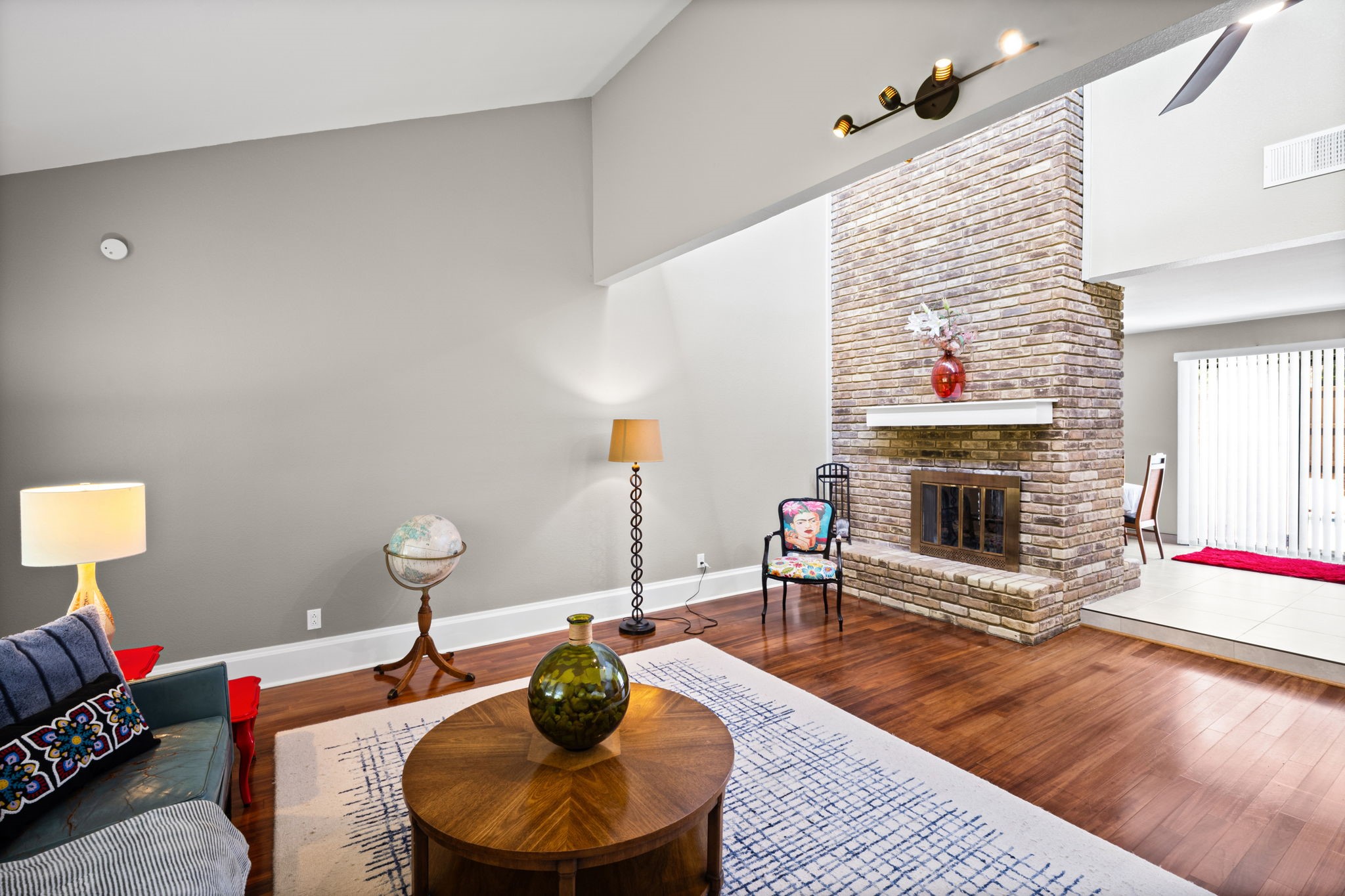 1023 Auburn Drive Arlington TX 76012
