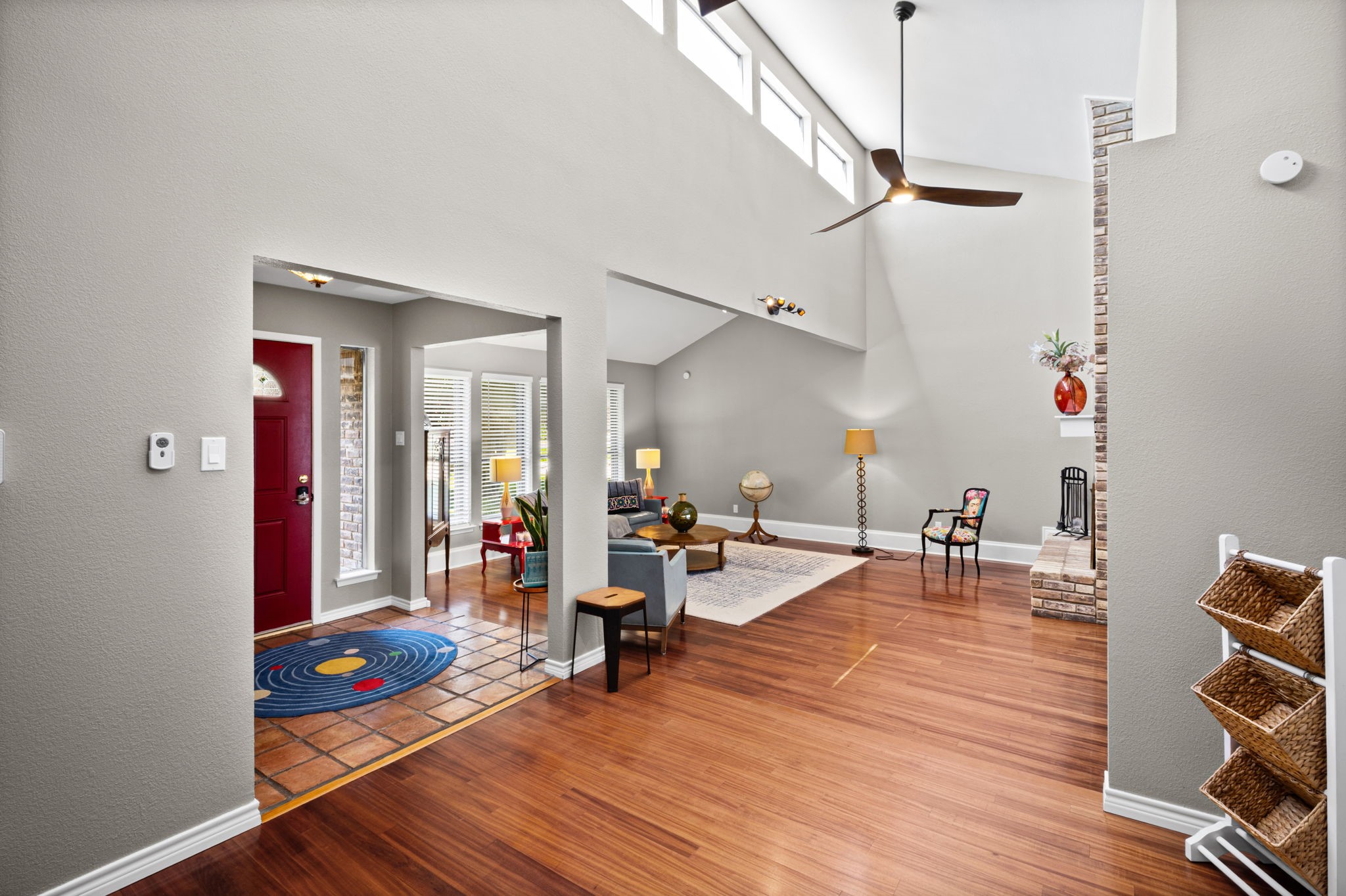 1023 Auburn Drive Arlington TX 76012