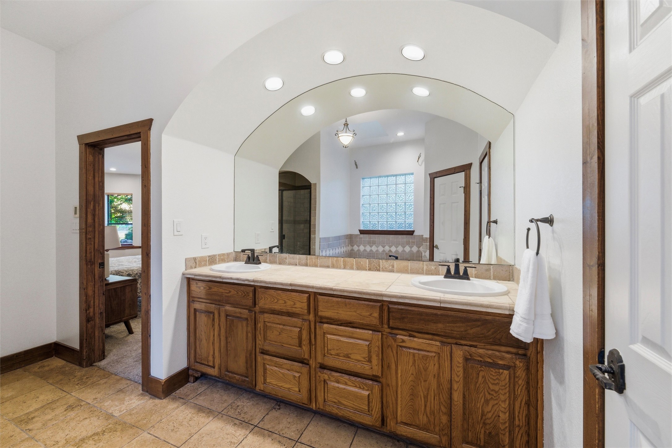 5079 April Lane Waxahachie TX 75165
