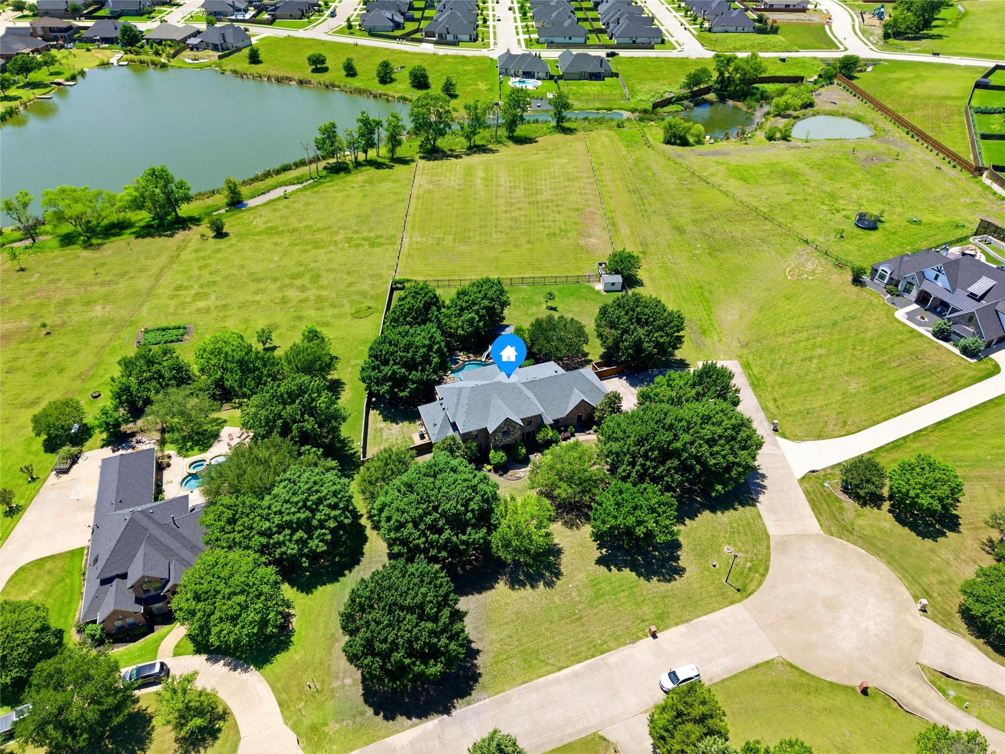 5079 April Lane Waxahachie TX 75165