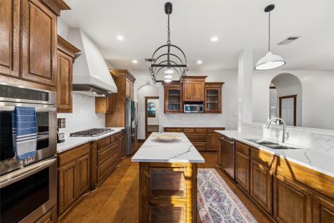 5079 April Lane Waxahachie TX 75165