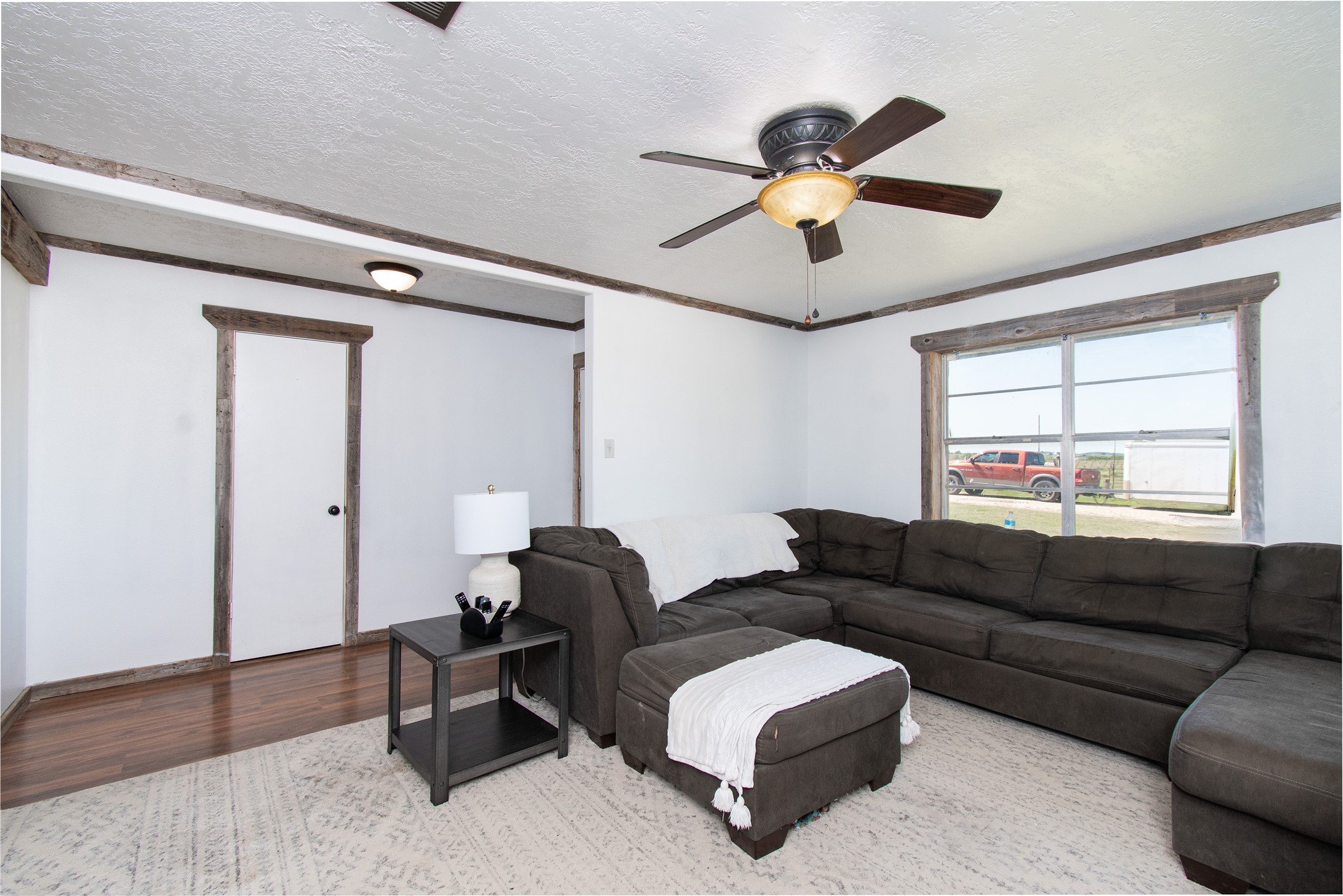 8490 E Us Highway 190 Rogers TX 76569