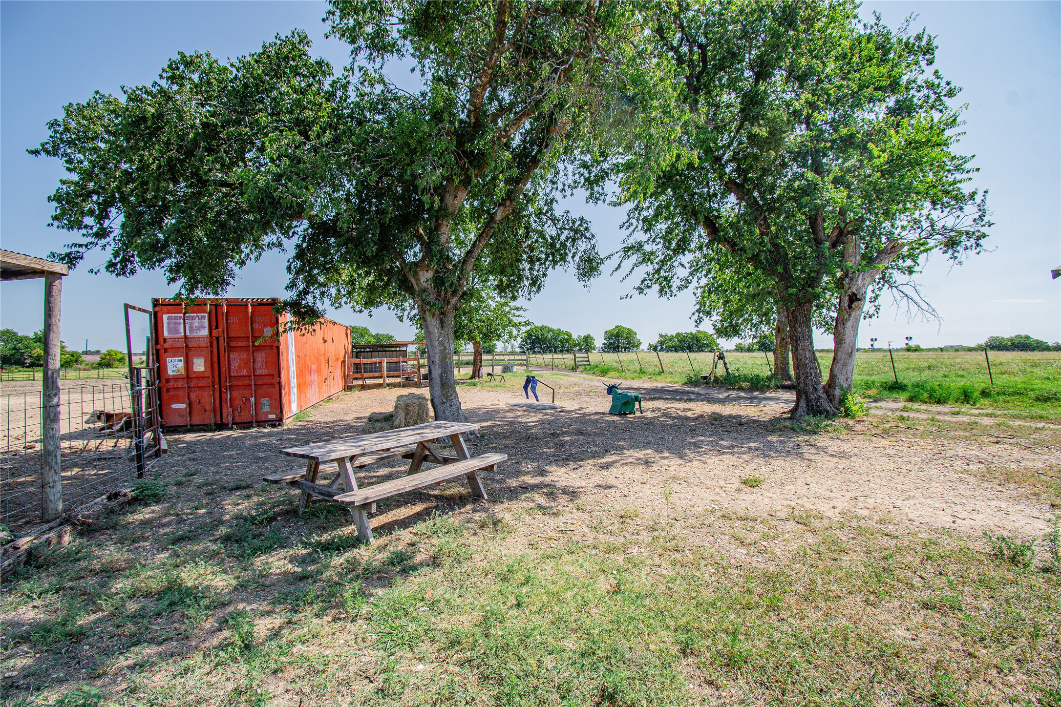 8490 E Us Highway 190 Rogers TX 76569