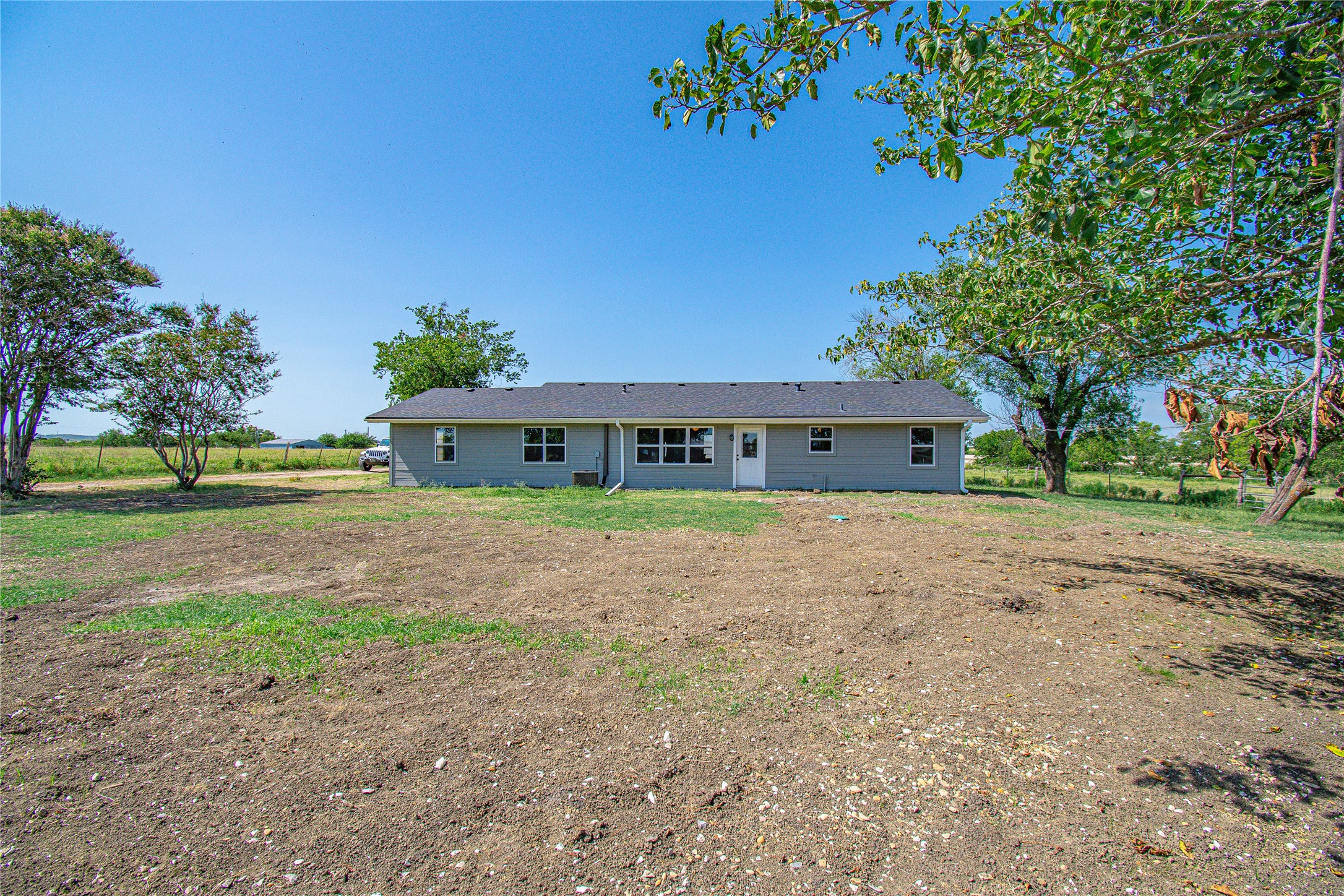 8490 E Us Highway 190 Rogers TX 76569