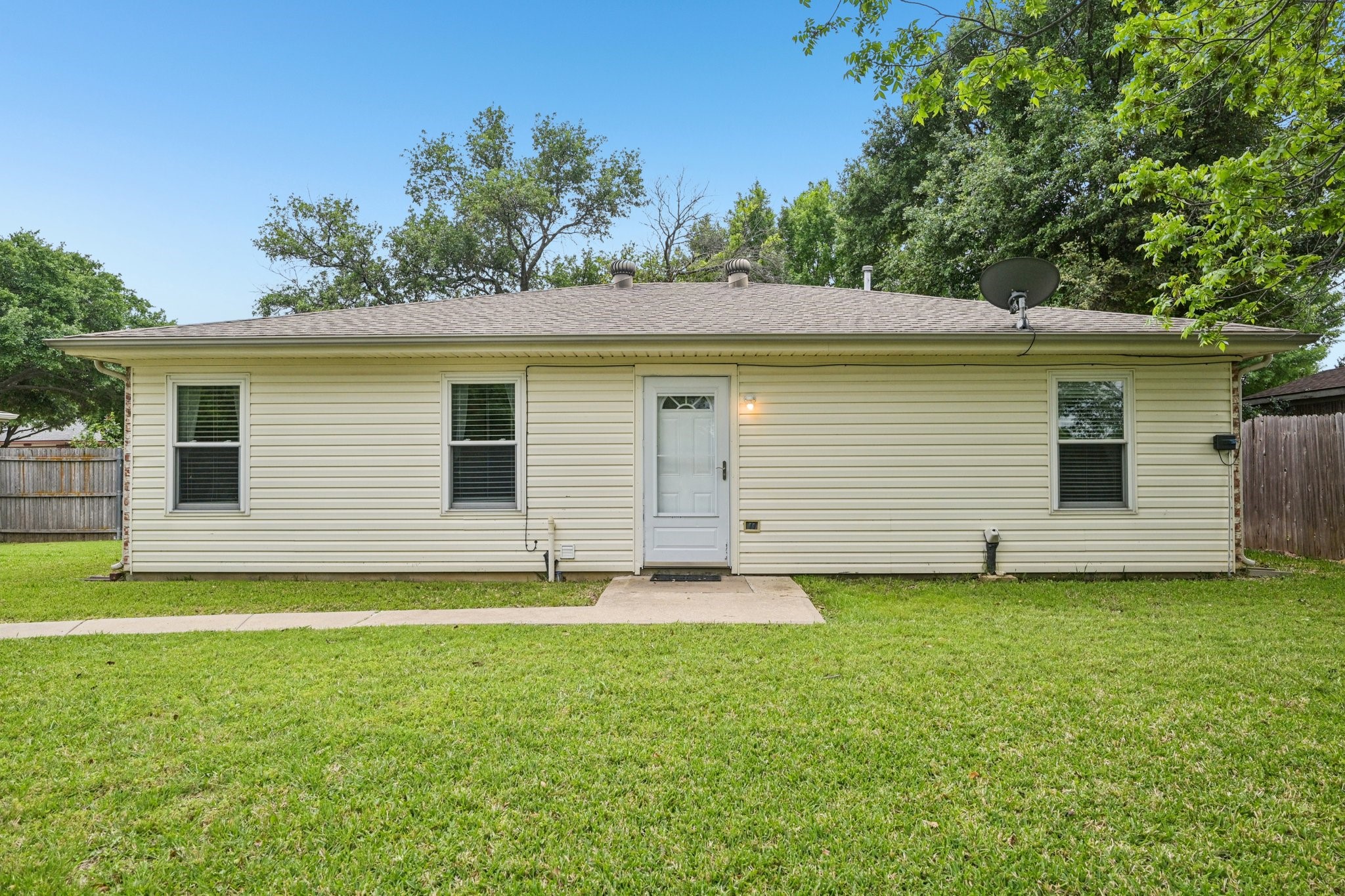 10404 Maria Drive Fort Worth TX 76108